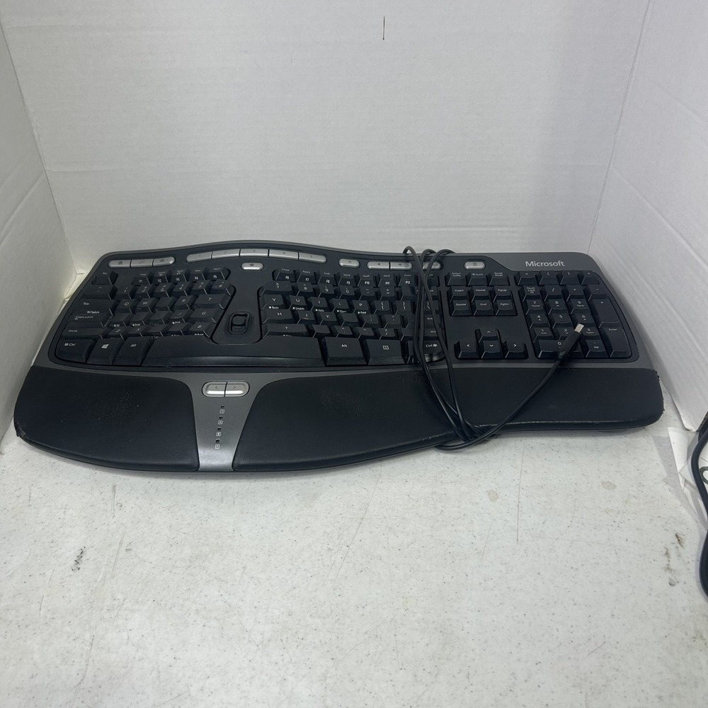 Microsoft Natural Ergonomic Keyboard 4000 v1.0 Wired USB Black Silver KU-0462